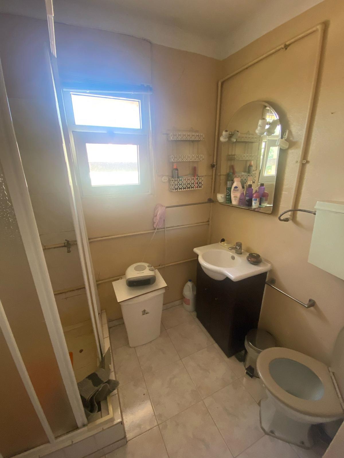 6236d89e-68f7-4173-a748-38486ca527e8