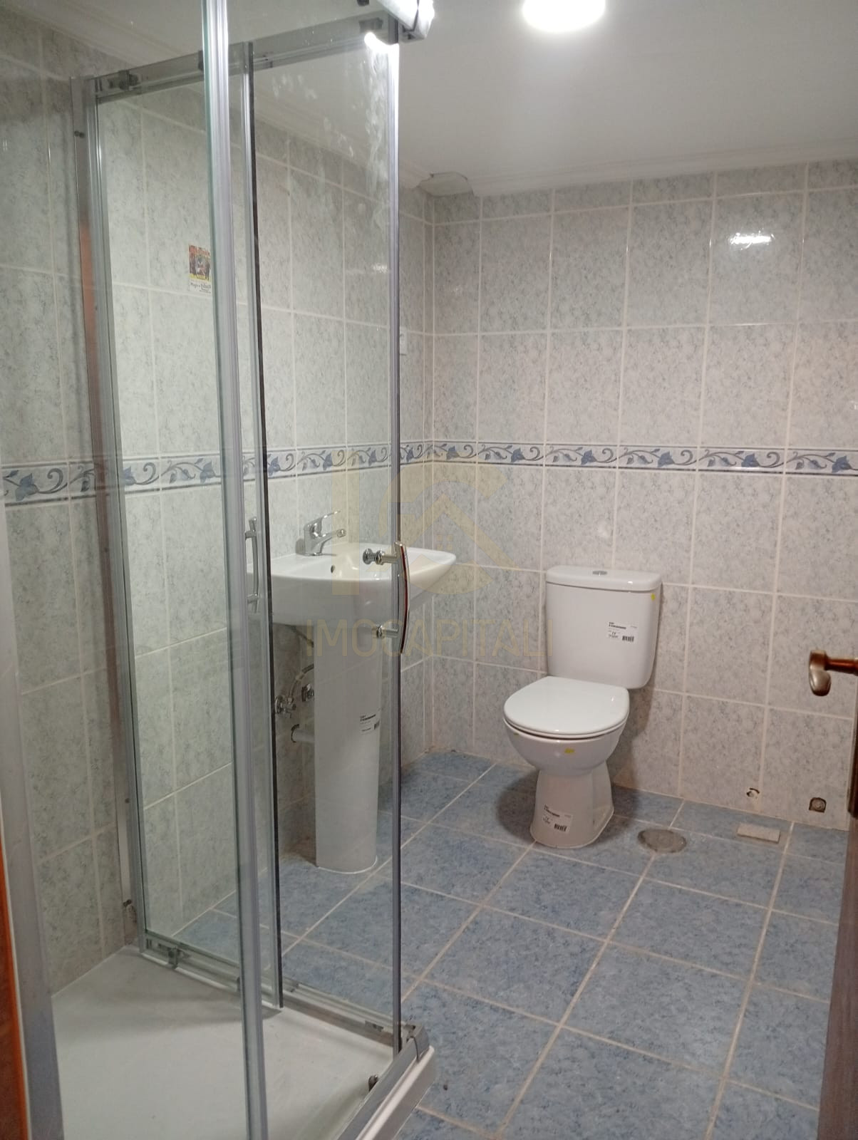 a8575b7a-7421-4bc9-bba9-f4c81f1cc06e