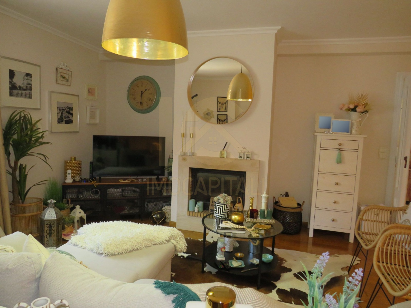 deeed800-1752-4f8f-8e9d-ad54f9f4c505