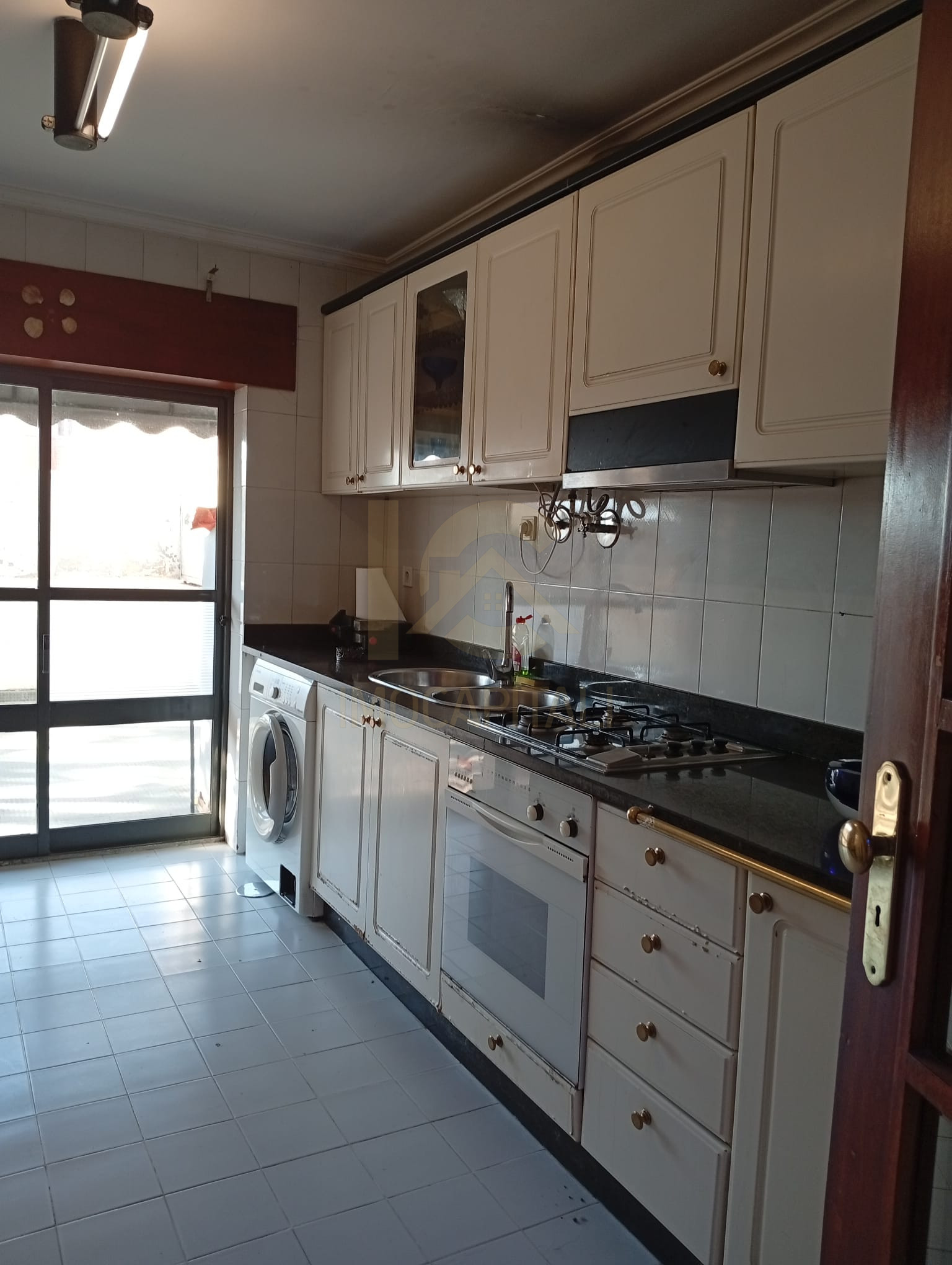 4caa5bd3-d7bc-4386-829f-f44e93e9e67d