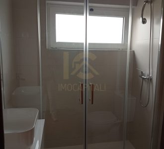 06ff5909-f1a4-479b-bfda-0000e7b9cecc